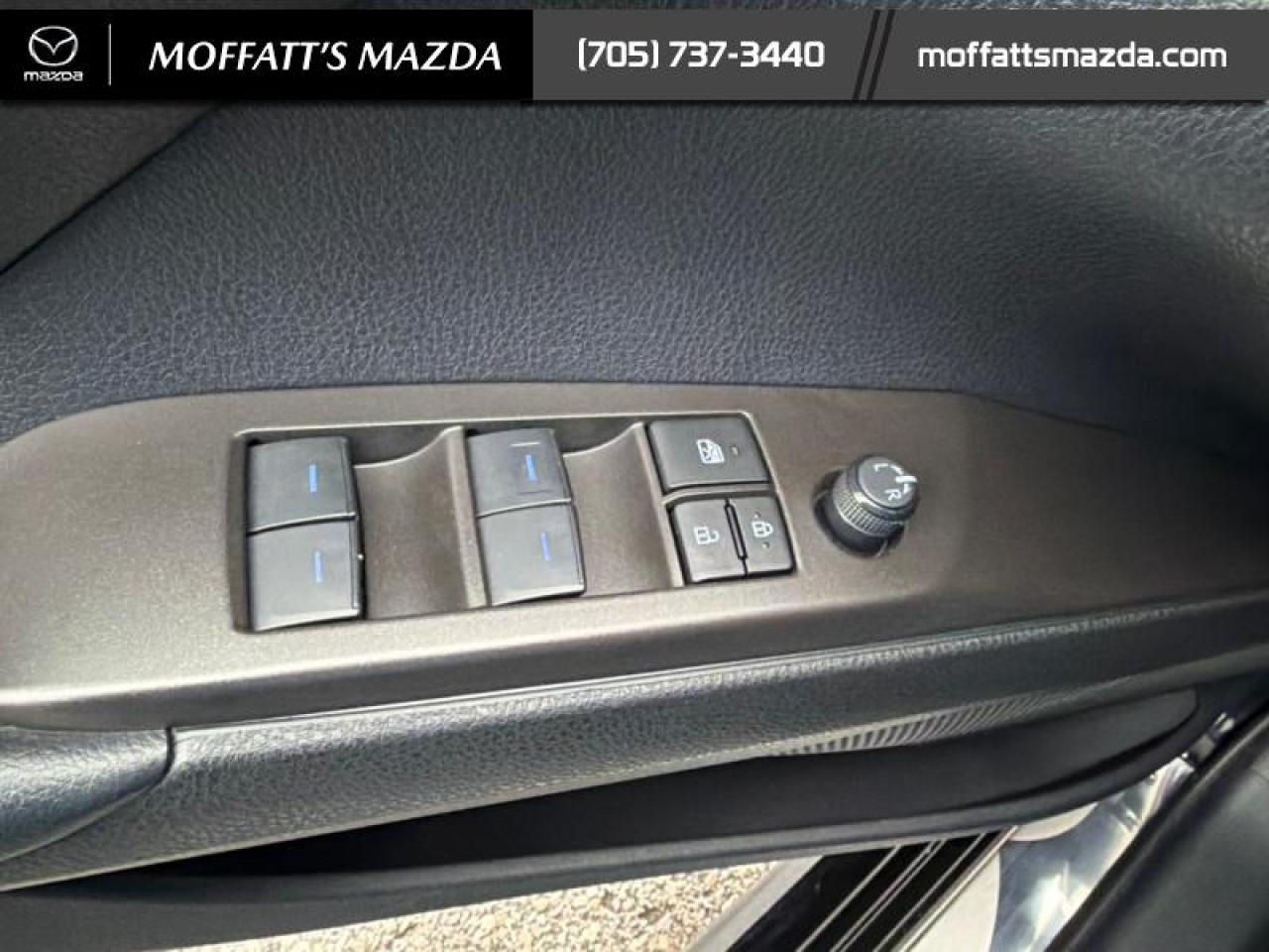 2023 Toyota Camry SE Photo