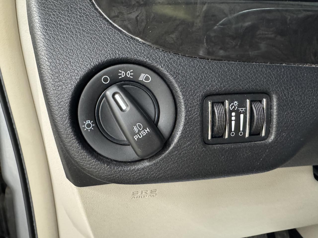 2016 Dodge Grand Caravan Crew Plus Photo