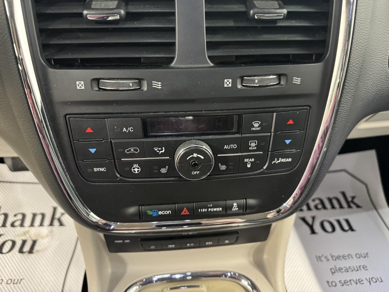 2016 Dodge Grand Caravan Crew Plus Photo