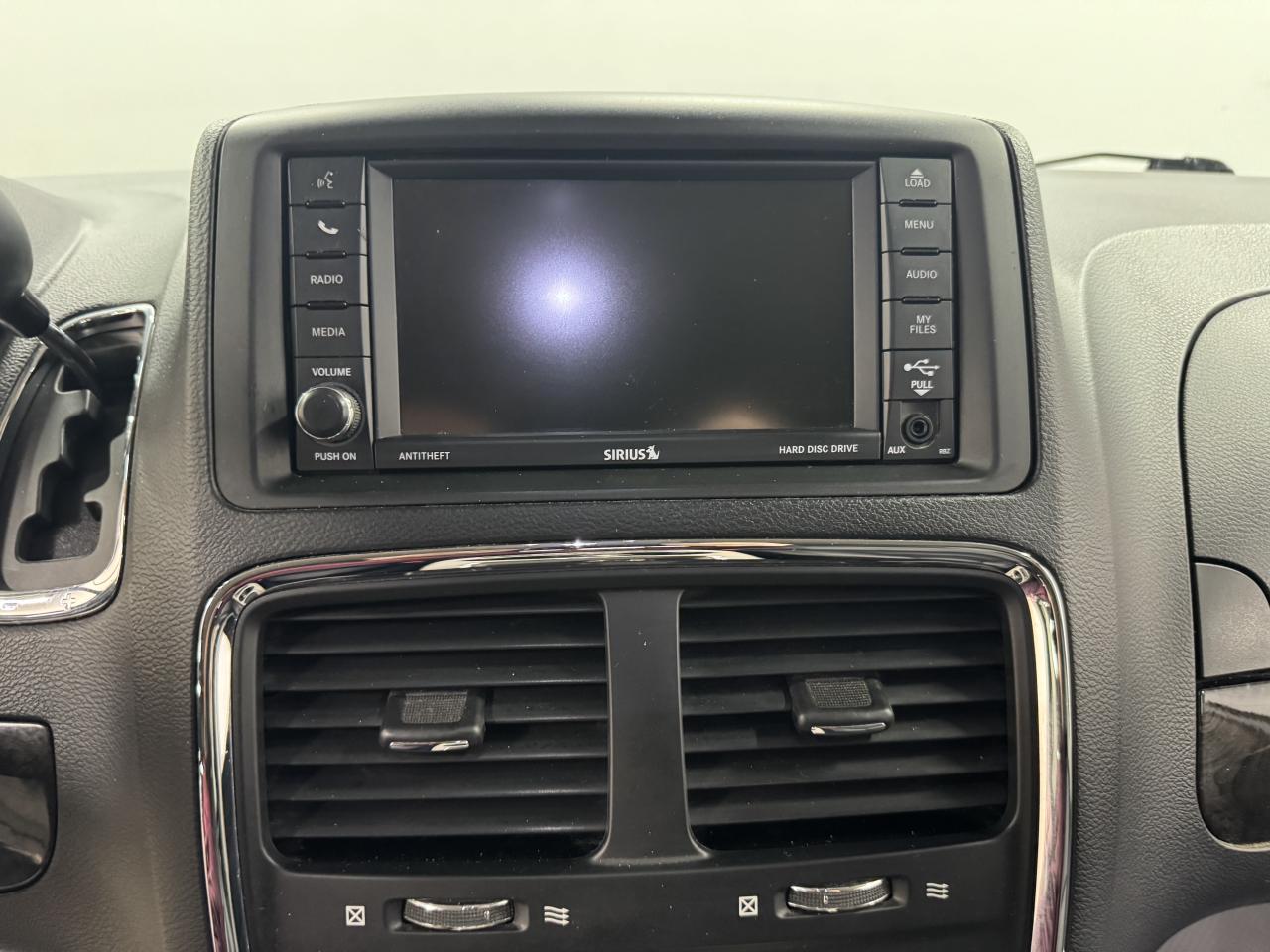 2016 Dodge Grand Caravan Crew Plus Photo