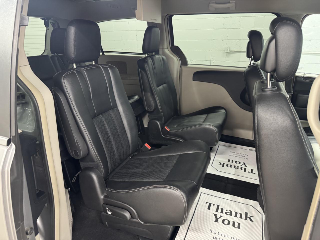 2016 Dodge Grand Caravan Crew Plus Photo