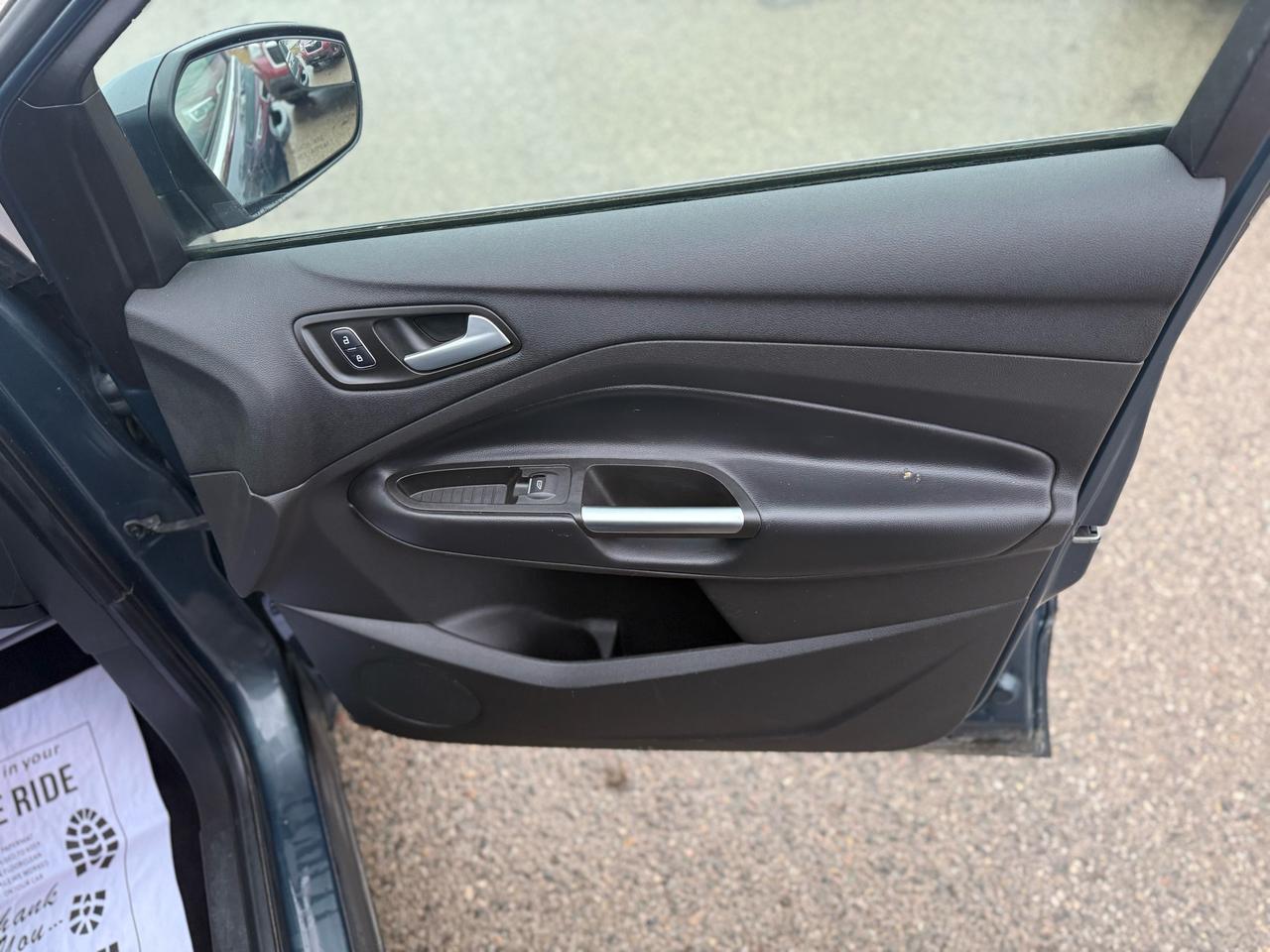 2019 Ford Escape SEL Photo