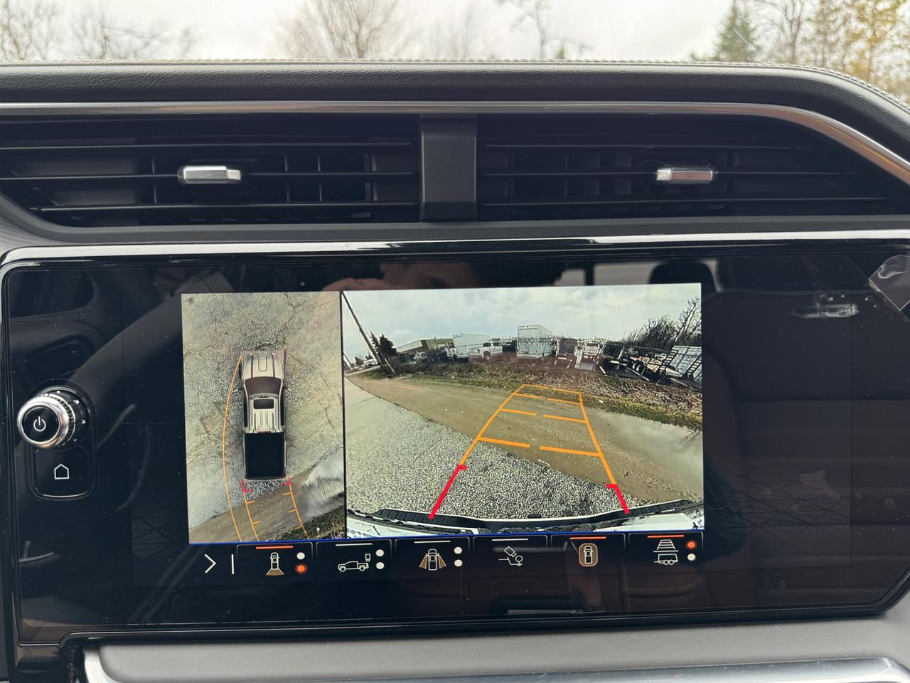 2026 GMC SIERRA 2500HD Denali Ultimate Photo