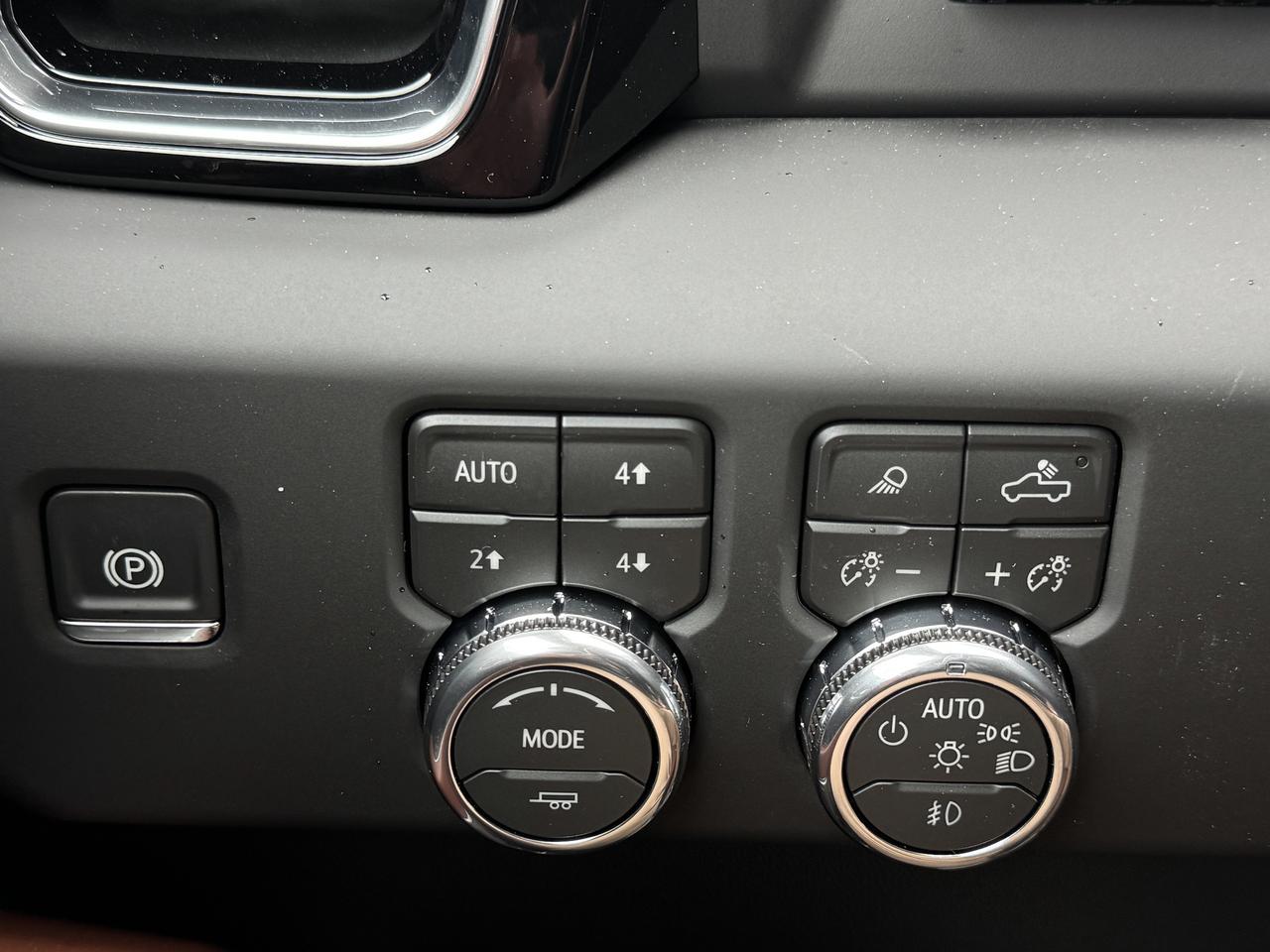 2026 GMC SIERRA 2500HD Denali Ultimate Photo