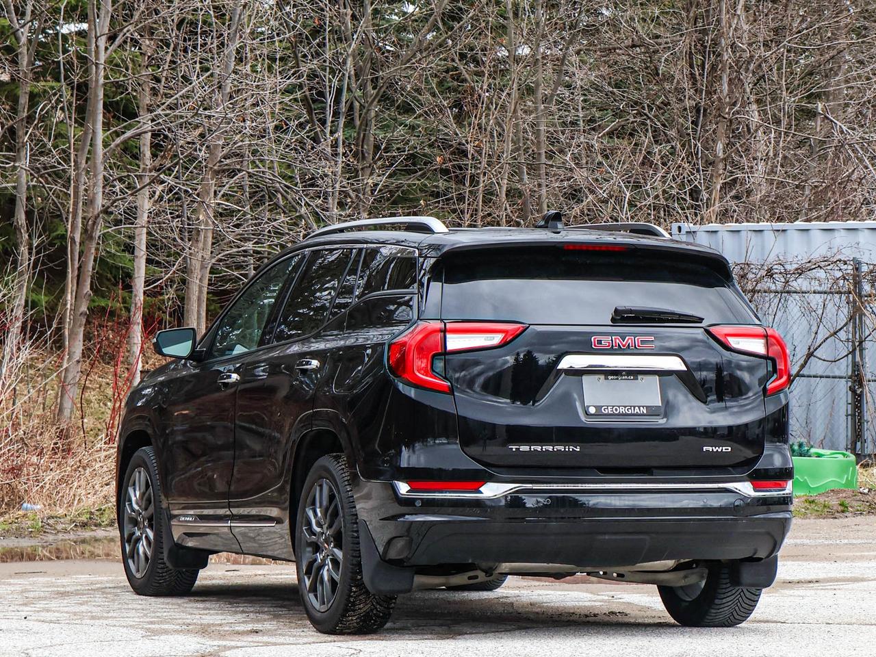 2024 GMC Terrain Denali Photo