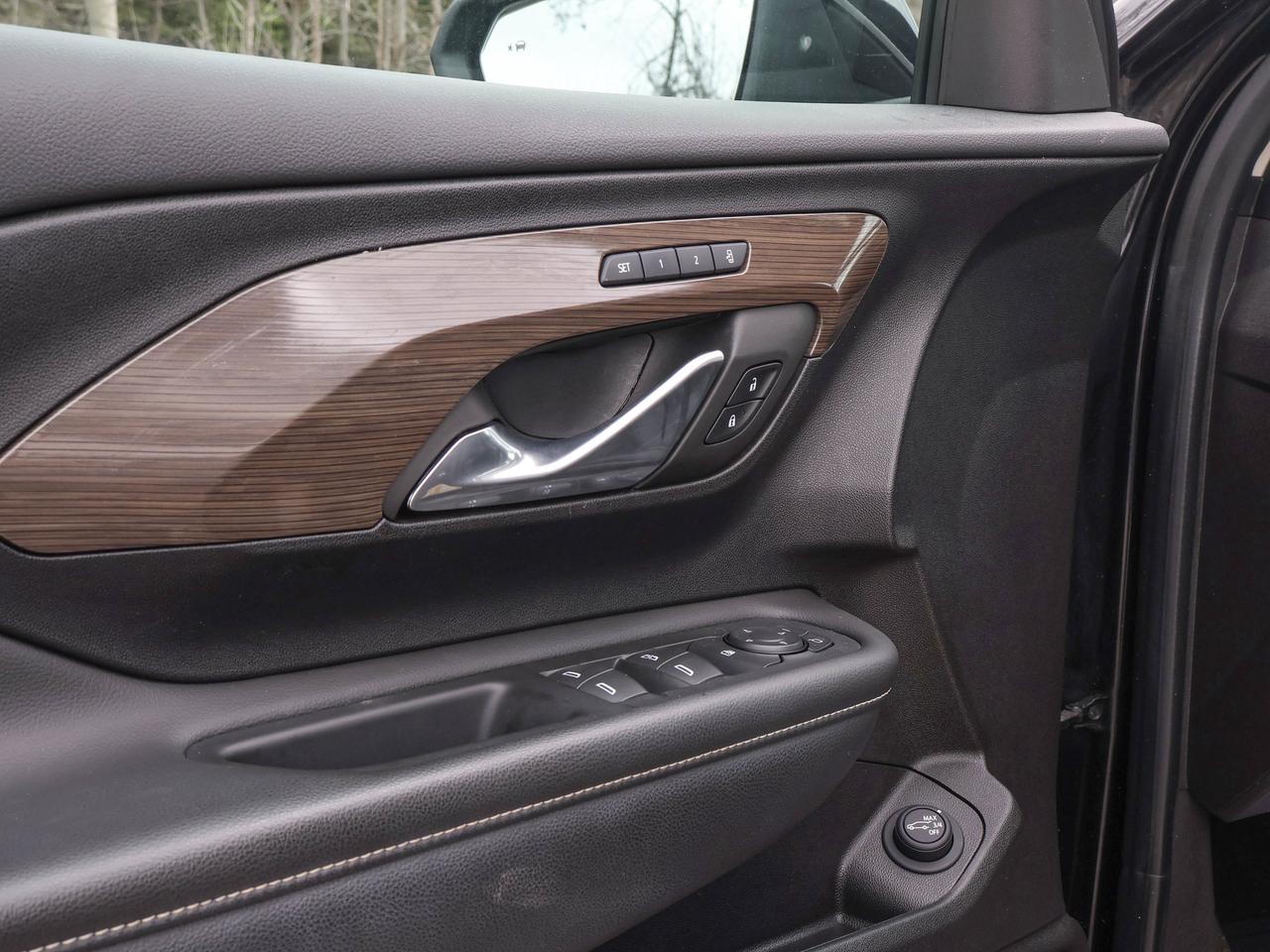 2024 GMC Terrain Denali Photo