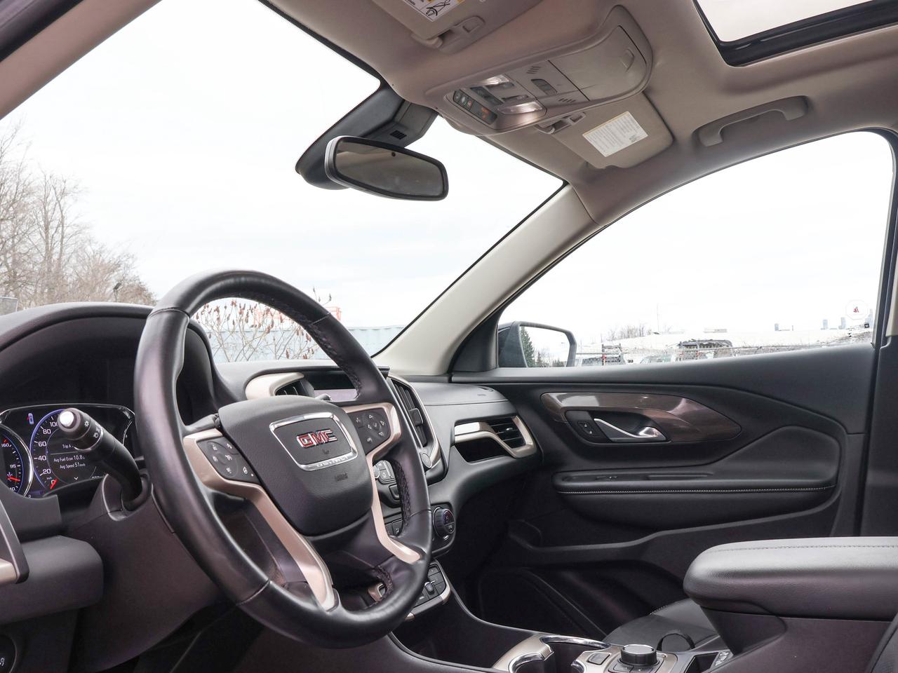 2024 GMC Terrain Denali Photo