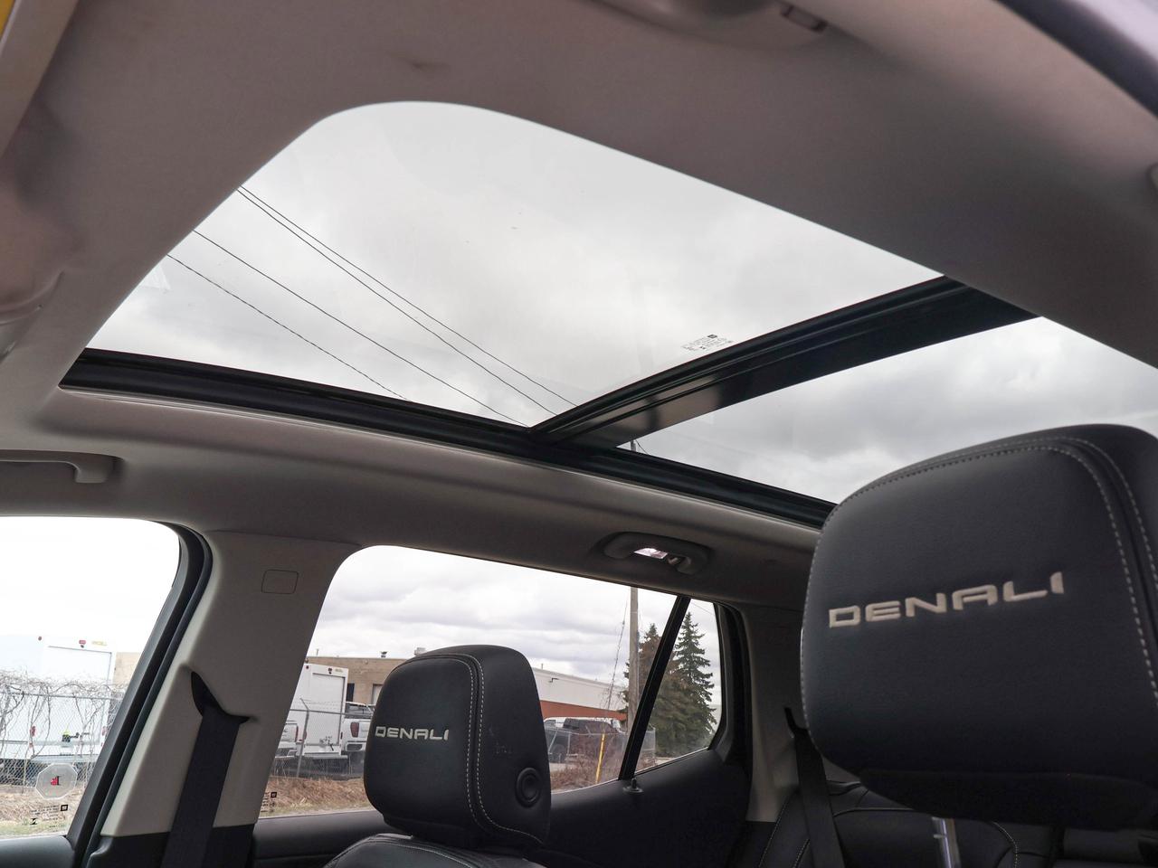 2024 GMC Terrain Denali Photo