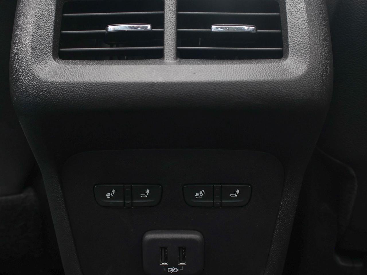 2024 GMC Terrain Denali Photo