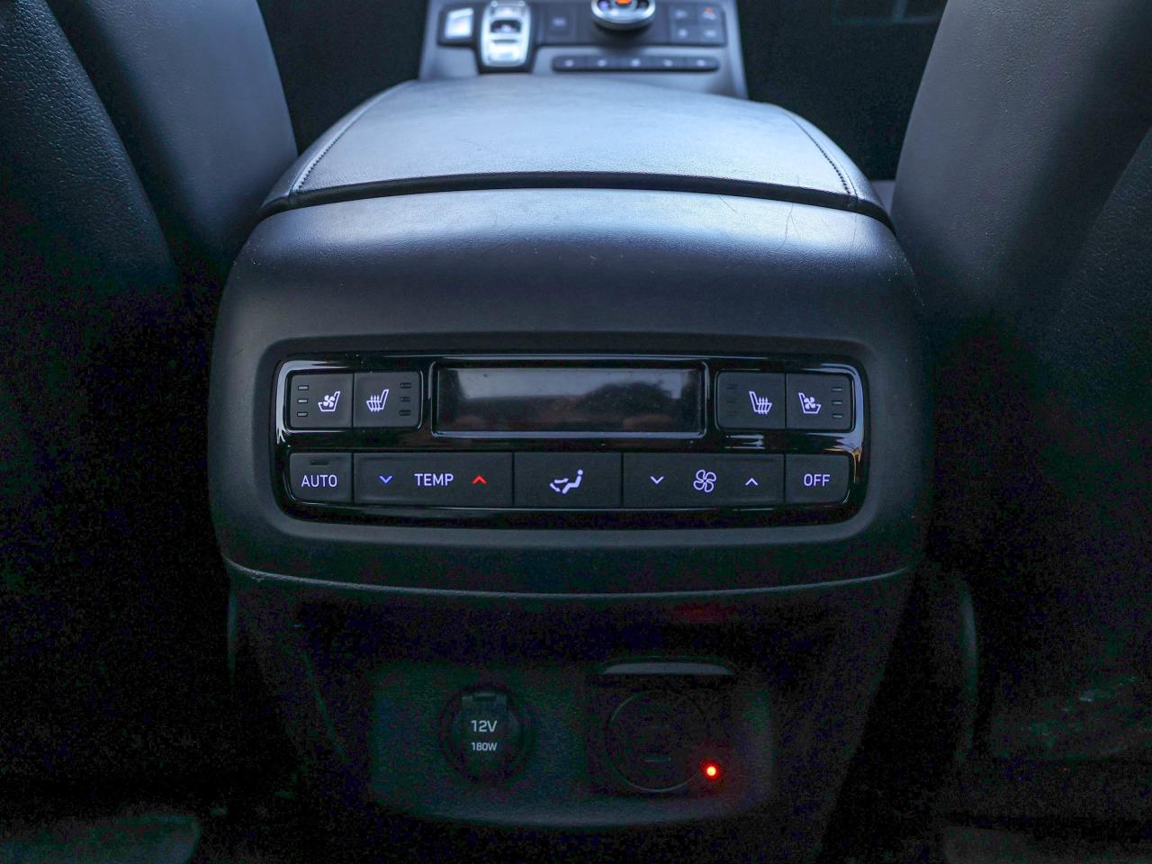 2025 Hyundai PALISADE Ultimate Calligraphy Night Photo