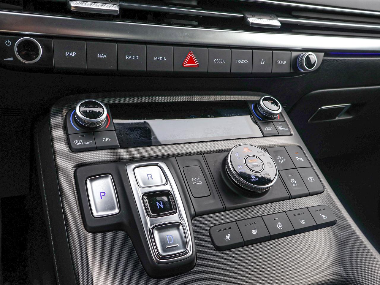 2025 Hyundai PALISADE Ultimate Calligraphy Night Photo