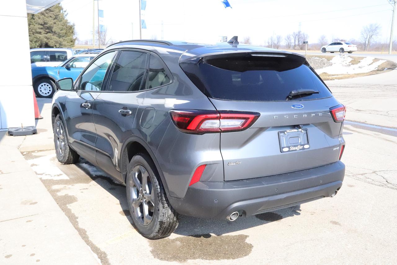 2026 Ford Escape ST-Line AWD Photo