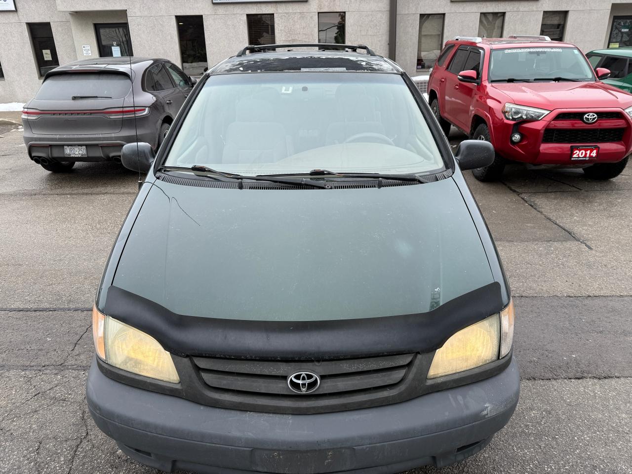 2003 Toyota Sienna CE