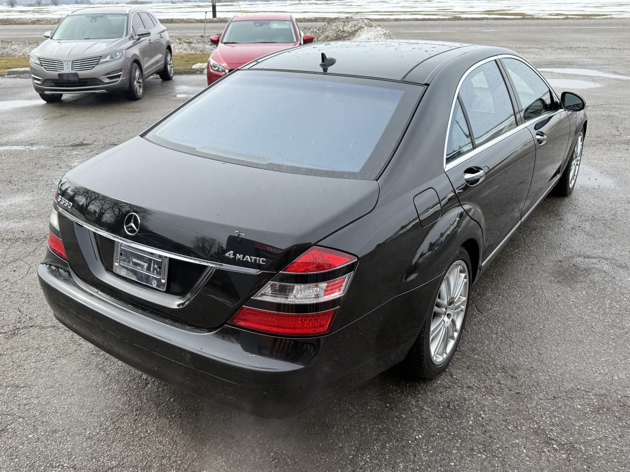 2008 Mercedes-Benz S-Class 550 | Massage Seats | Sunroof | Cruise Control Photo4