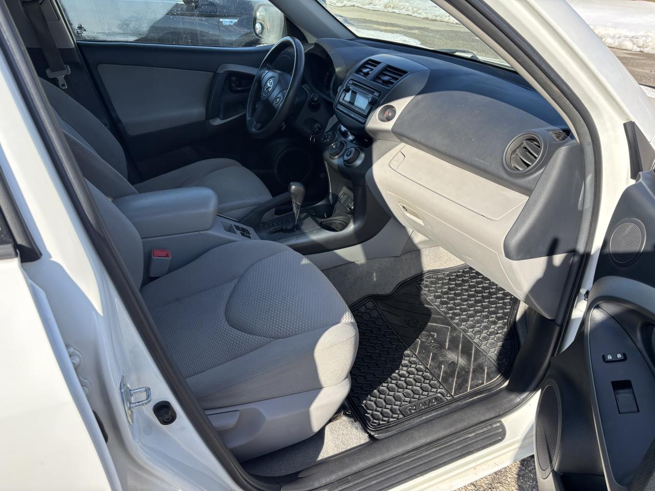 2012 Toyota RAV4 BASE - Photo #14