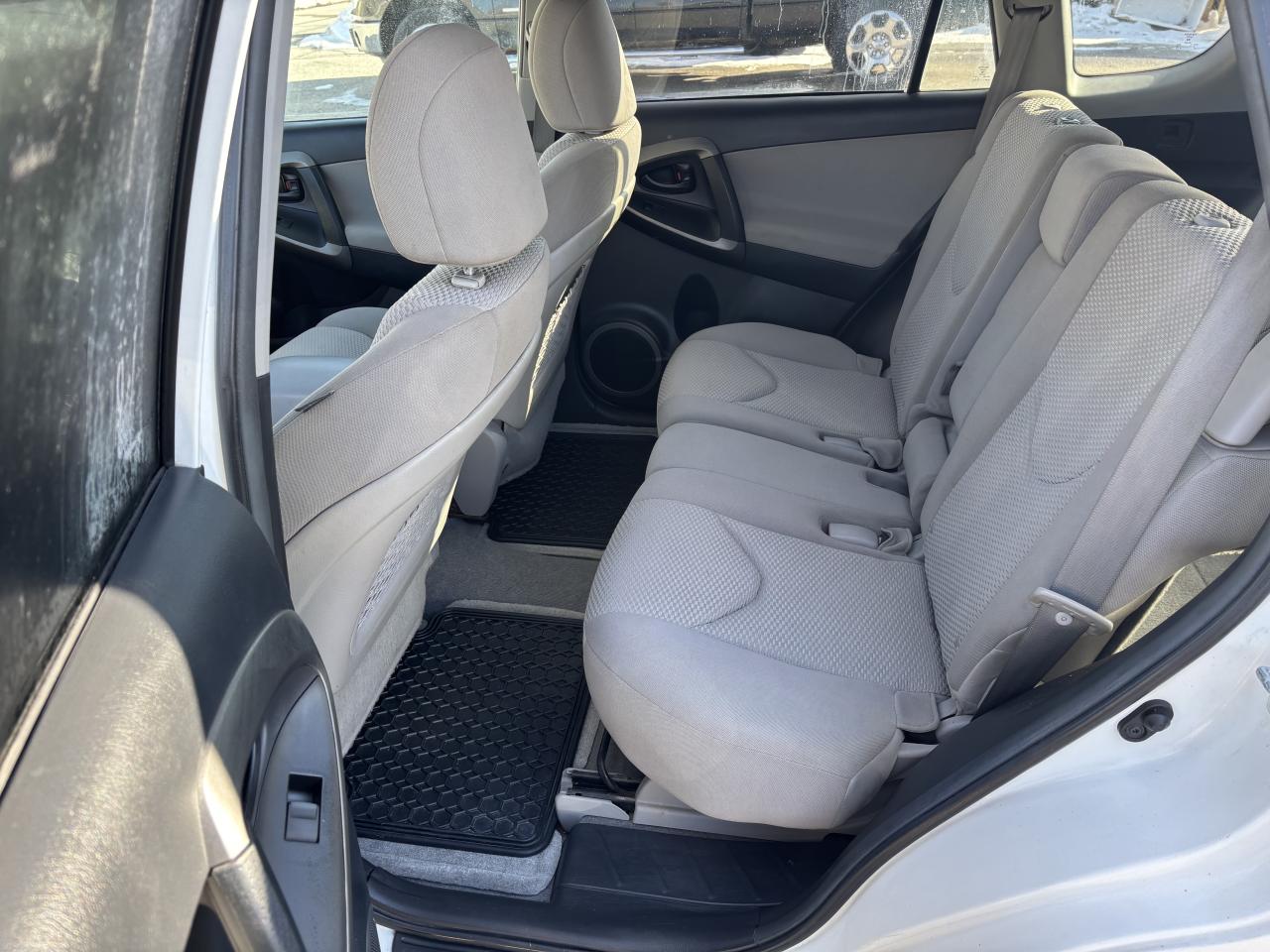 2012 Toyota RAV4 BASE - Photo #13