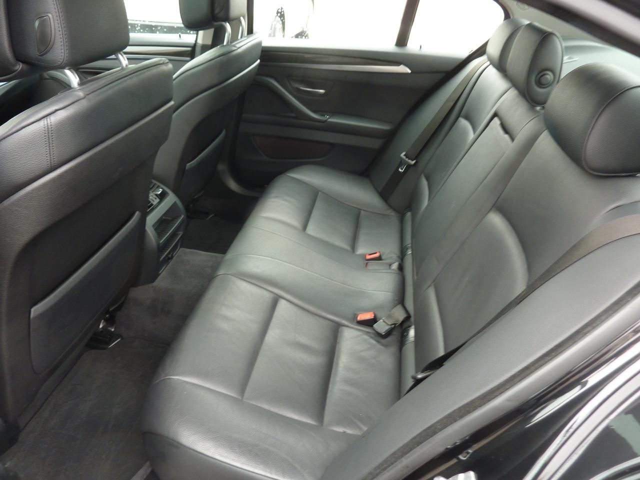 2013 BMW 5 Series 528i xDrive Photo