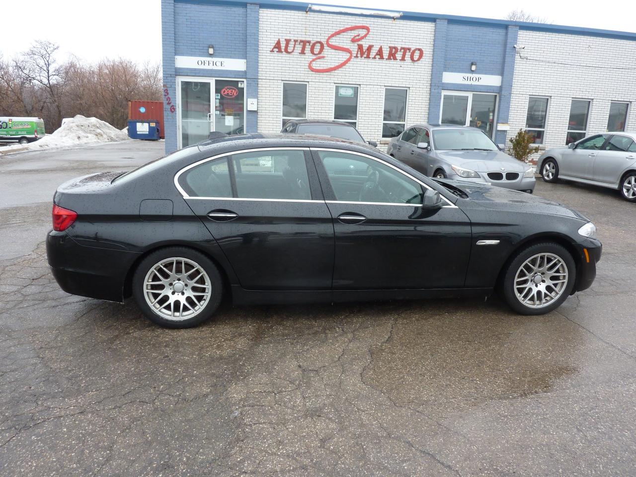 2013 BMW 5 Series 528i xDrive Photo