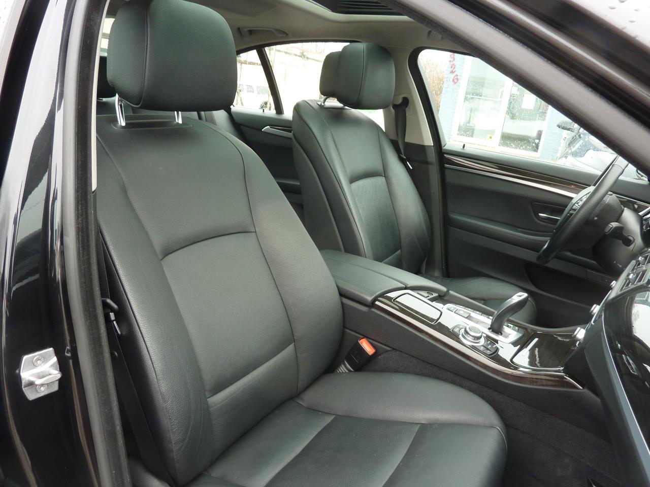 2013 BMW 5 Series 528i xDrive Photo