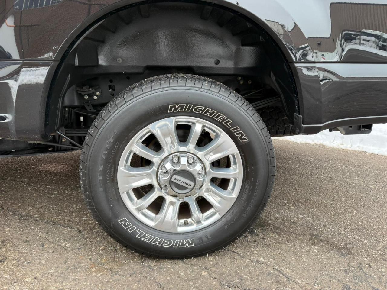 2022 Ford SUPER DUTY F-250 SRW Limited Photo4