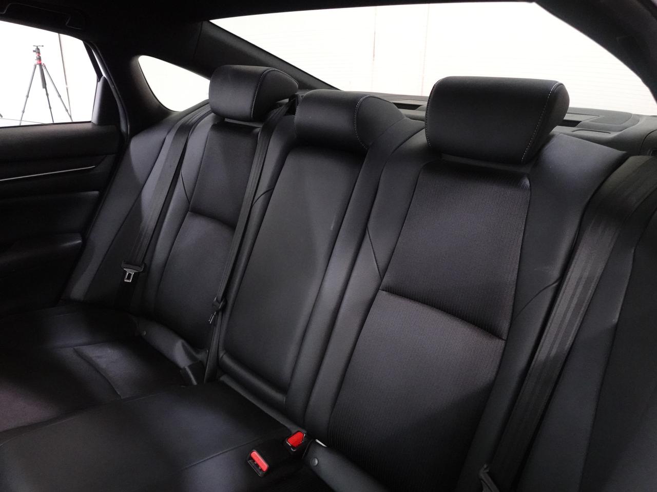 2020 Honda Accord SPORT | Leather | Sunroof | ACC | BSM | CarPlay Photo