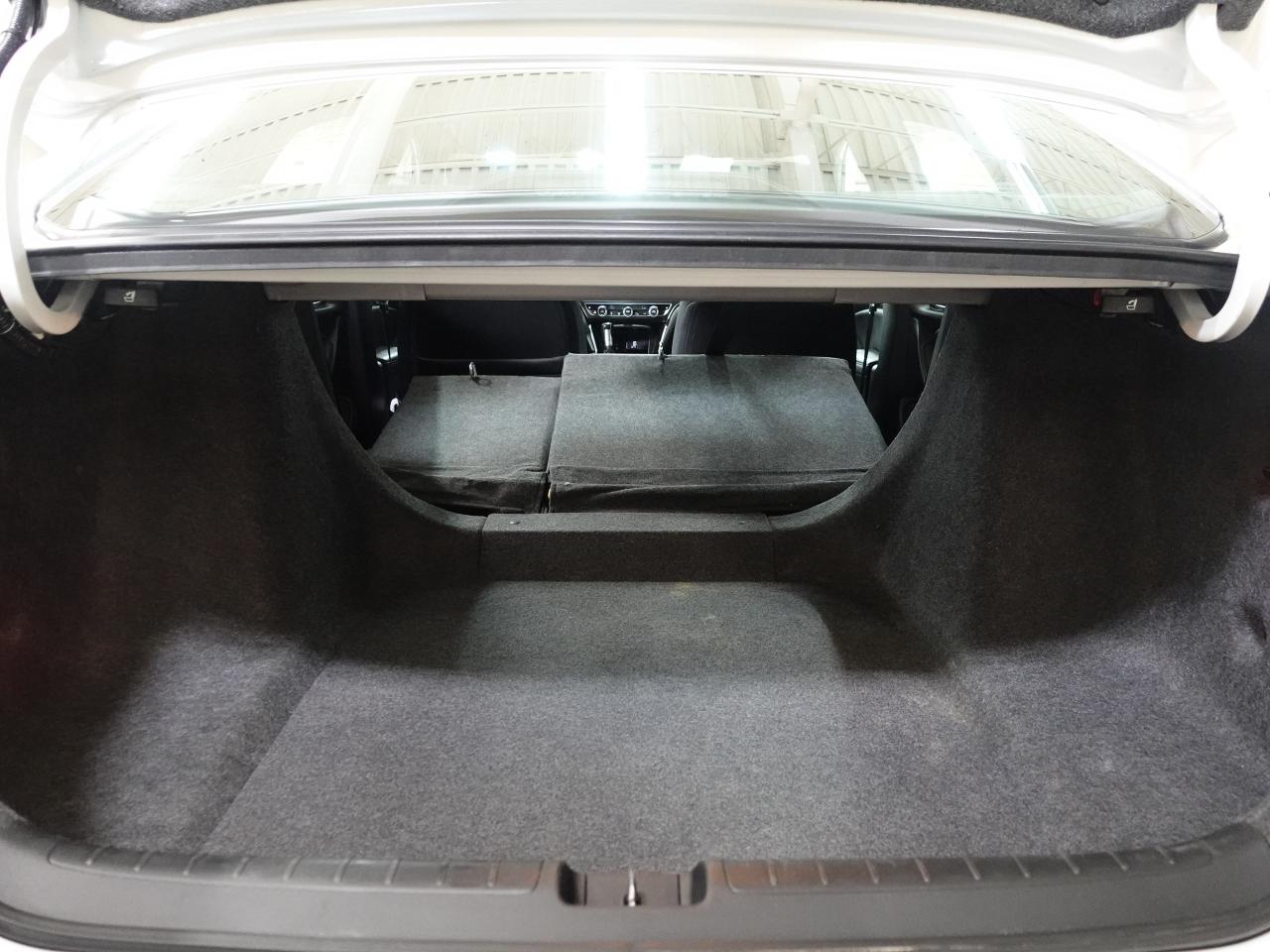 2020 Honda Accord SPORT | Leather | Sunroof | ACC | BSM | CarPlay Photo