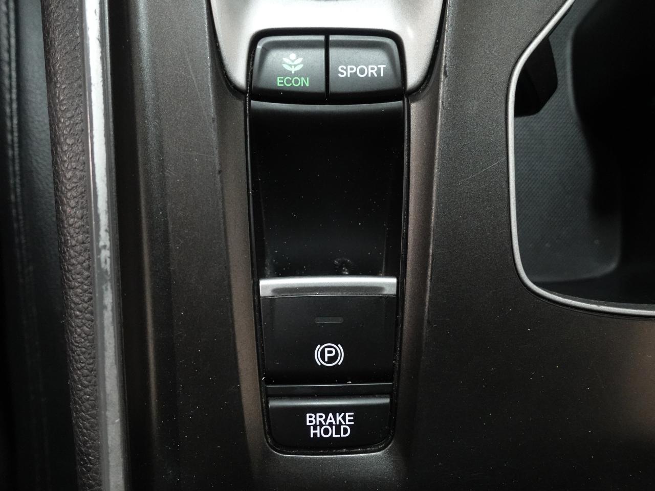 2020 Honda Accord SPORT | Leather | Sunroof | ACC | BSM | CarPlay Photo