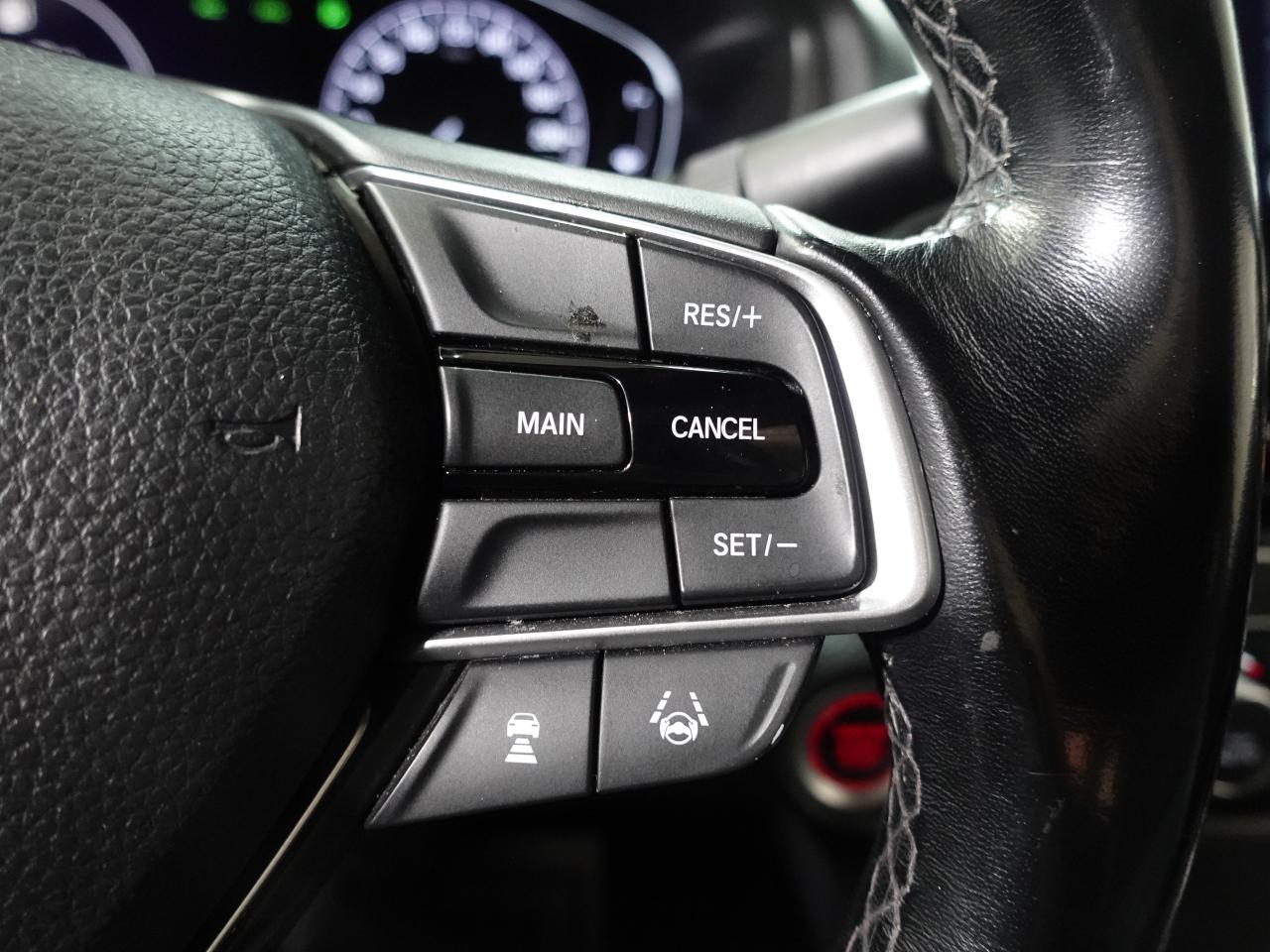 2020 Honda Accord SPORT | Leather | Sunroof | ACC | BSM | CarPlay Photo