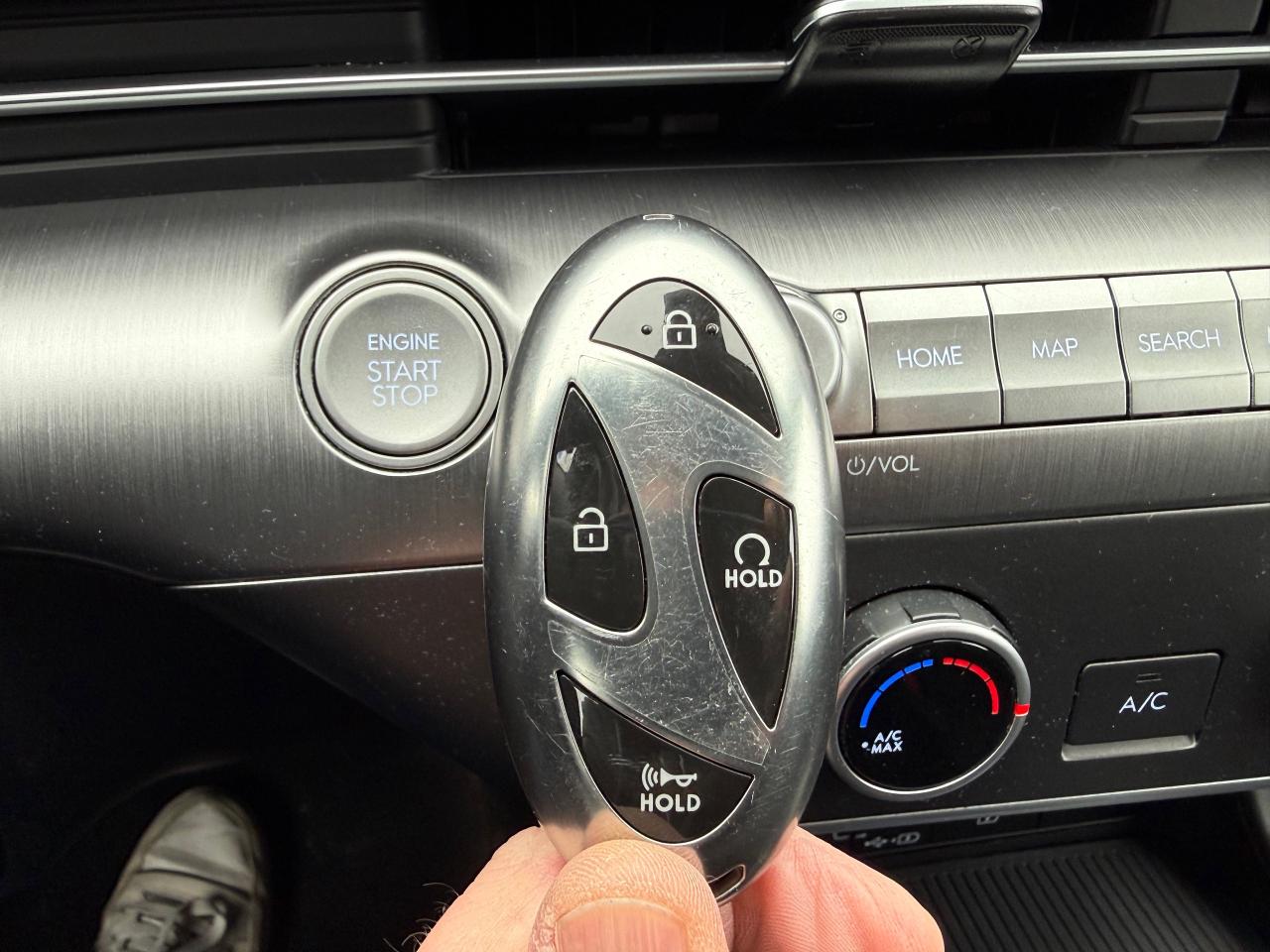 2024 Hyundai KONA 2.0L Preferred AutoStart! Heated Steering and Seats! Photo