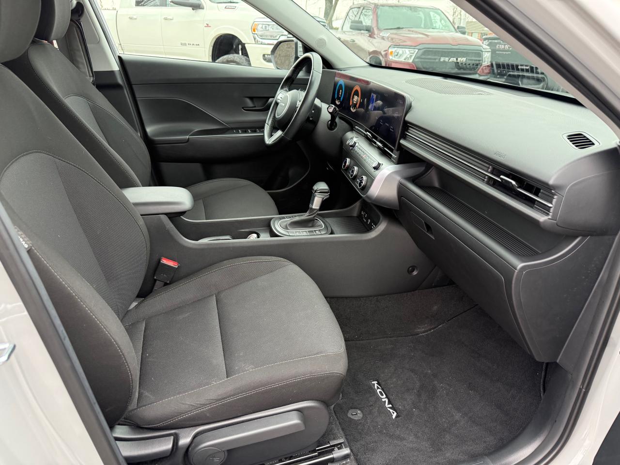 2024 Hyundai KONA 2.0L Preferred AutoStart! Heated Steering and Seats! Photo