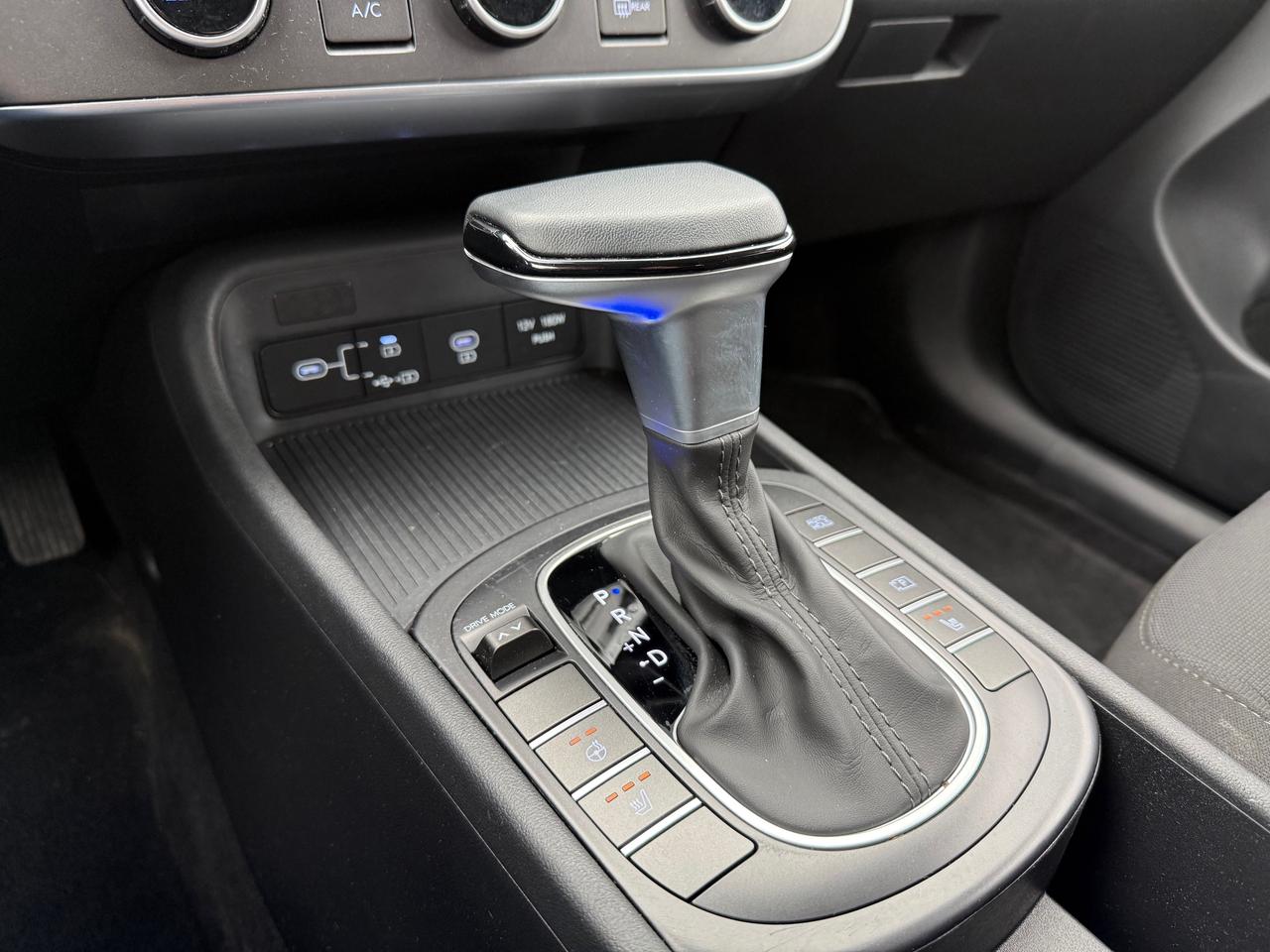 2024 Hyundai KONA 2.0L Preferred AutoStart! Heated Steering and Seats! Photo