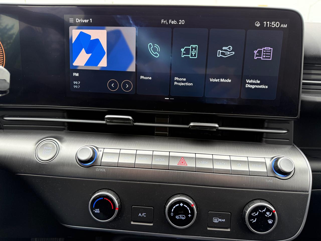 2024 Hyundai KONA 2.0L Preferred AutoStart! Heated Steering and Seats! Photo