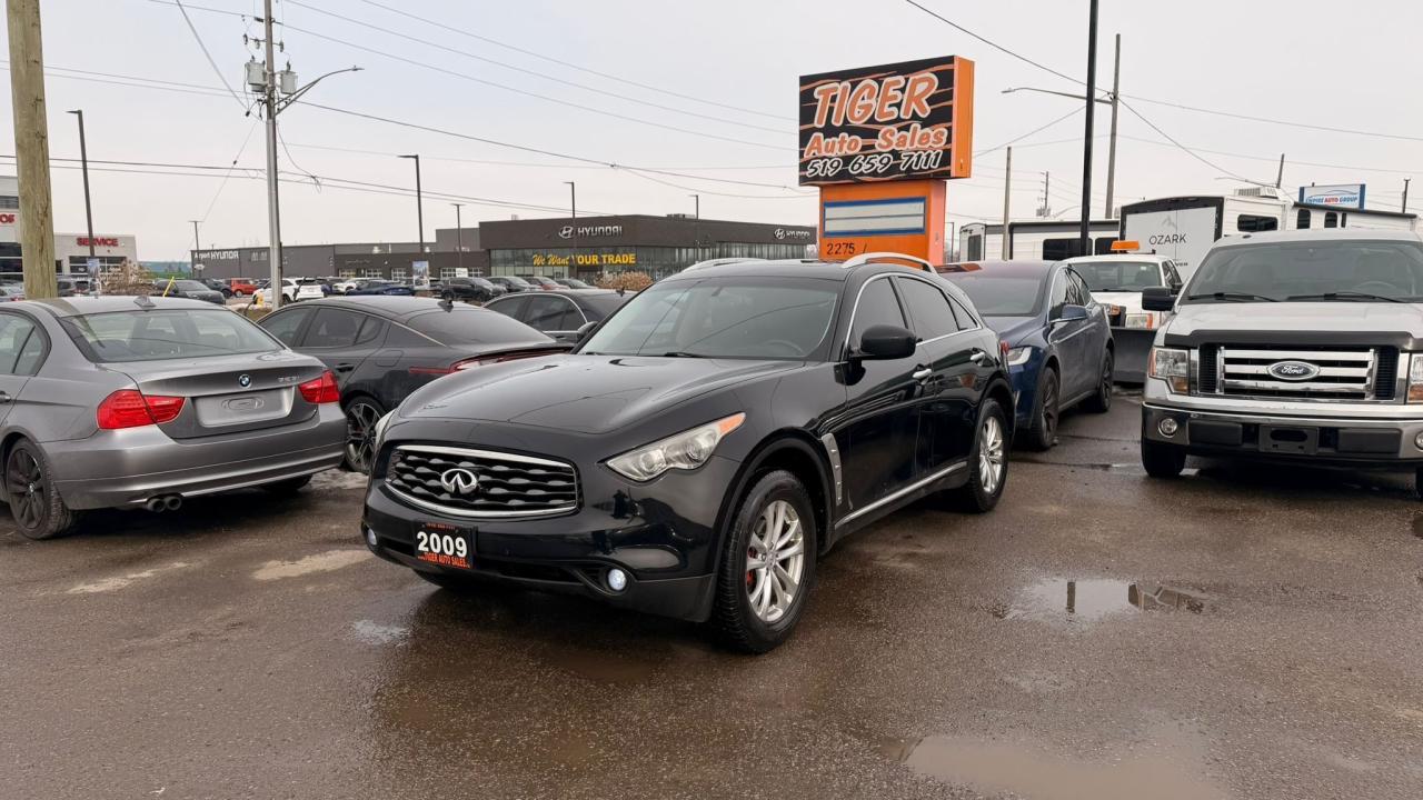 2009 Infiniti FX35 AWD, V6, GREAT SHAPE, ONLY 120KMS, CERTIFIED - Photo #1