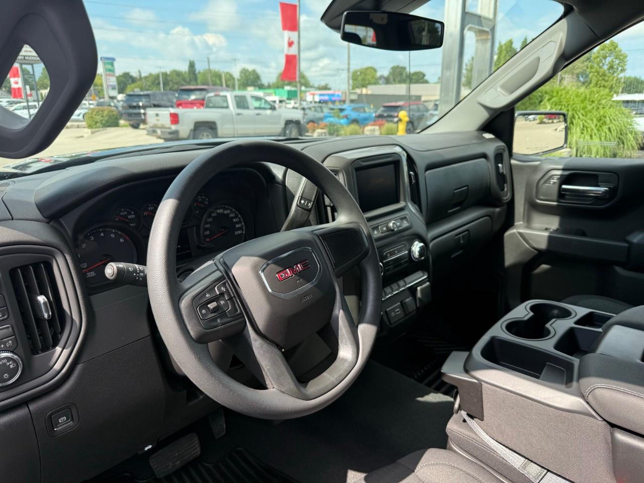 2026 GMC Sierra 1500 Crew Cab Short Box 4-Wheel Drive Pro Photo
