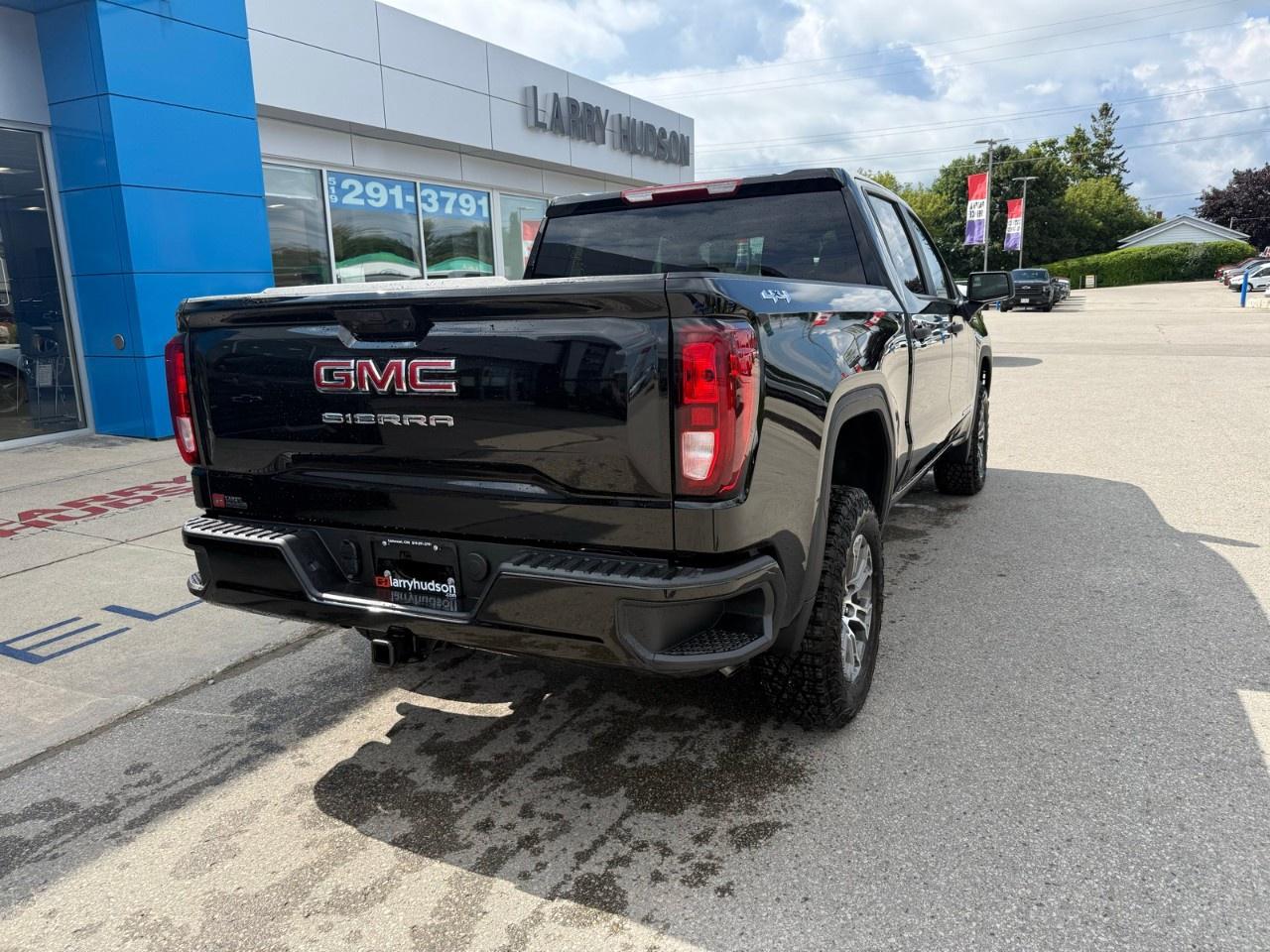 2026 GMC Sierra 1500 Crew Cab Short Box 4-Wheel Drive Pro Photo2