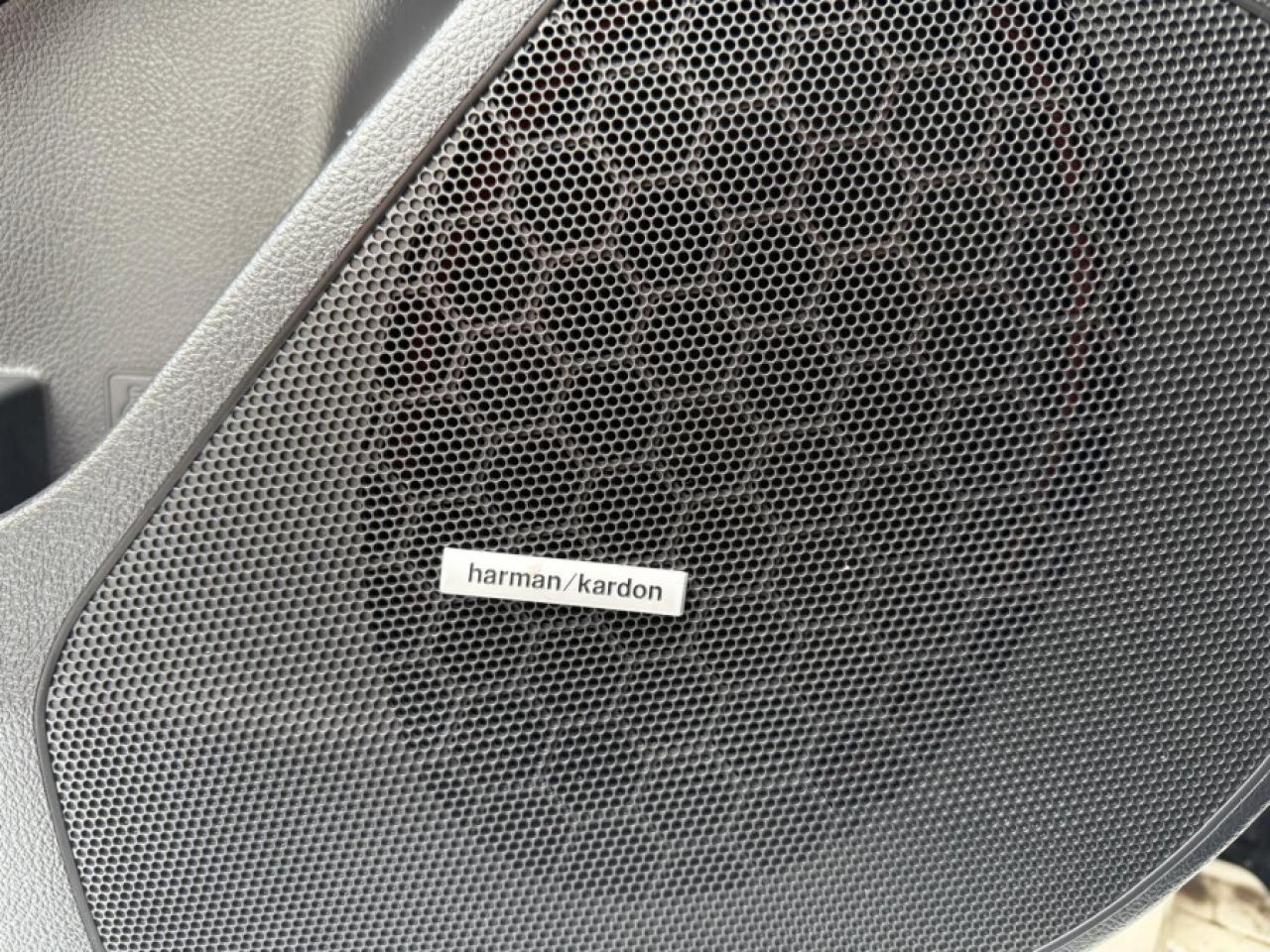 2017 Subaru Forester 2.0XT LIMITED/ AWD/ LEATHER/ SERVICE RECS/ 2 KEYS - Photo #21