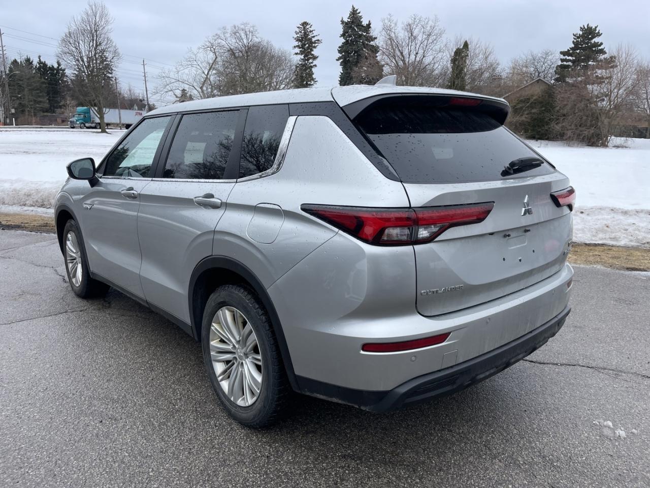 2023 Mitsubishi Outlander Phev ES *7 seater Photo