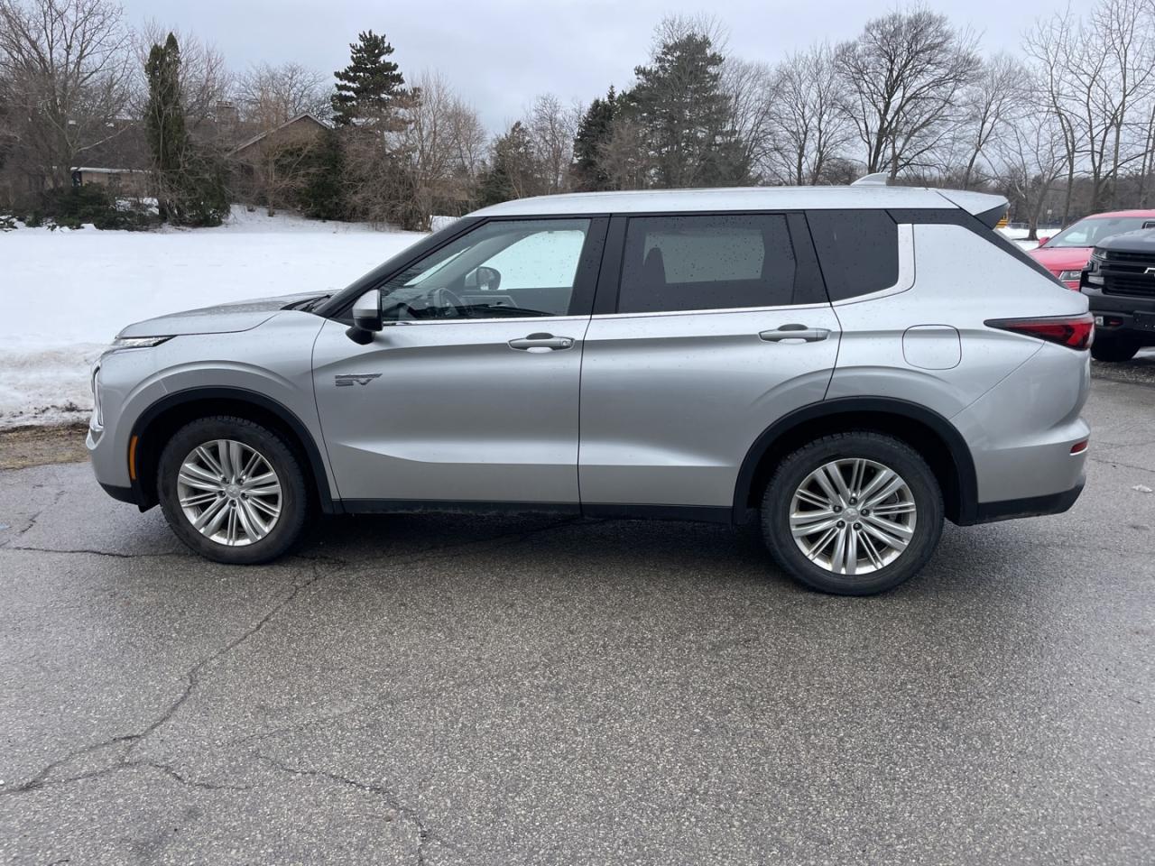 2023 Mitsubishi Outlander Phev ES *7 seater Photo