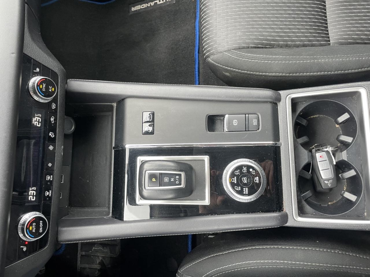 2023 Mitsubishi Outlander Phev ES *7 seater Photo