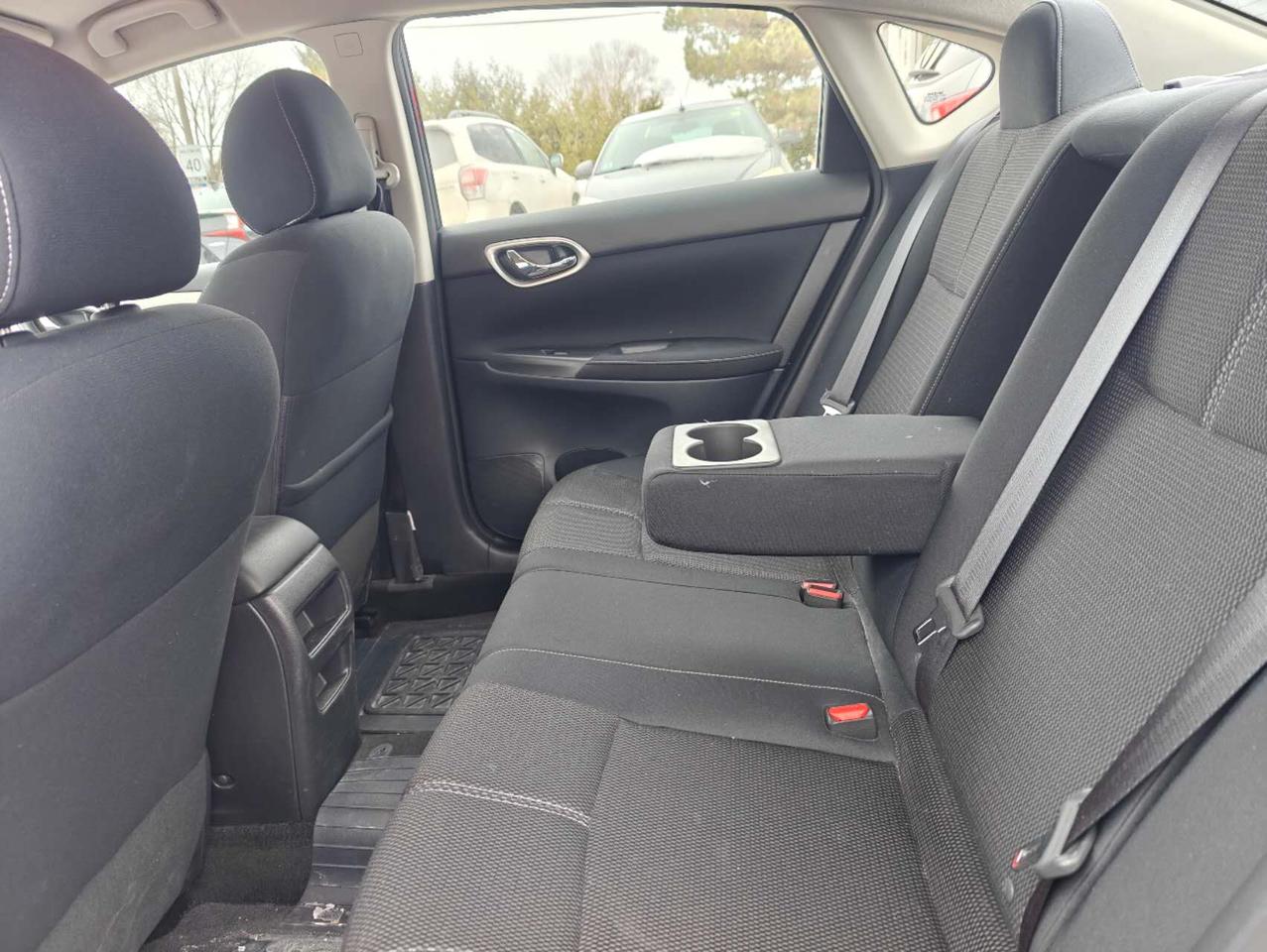 2014 Nissan Sentra  Photo