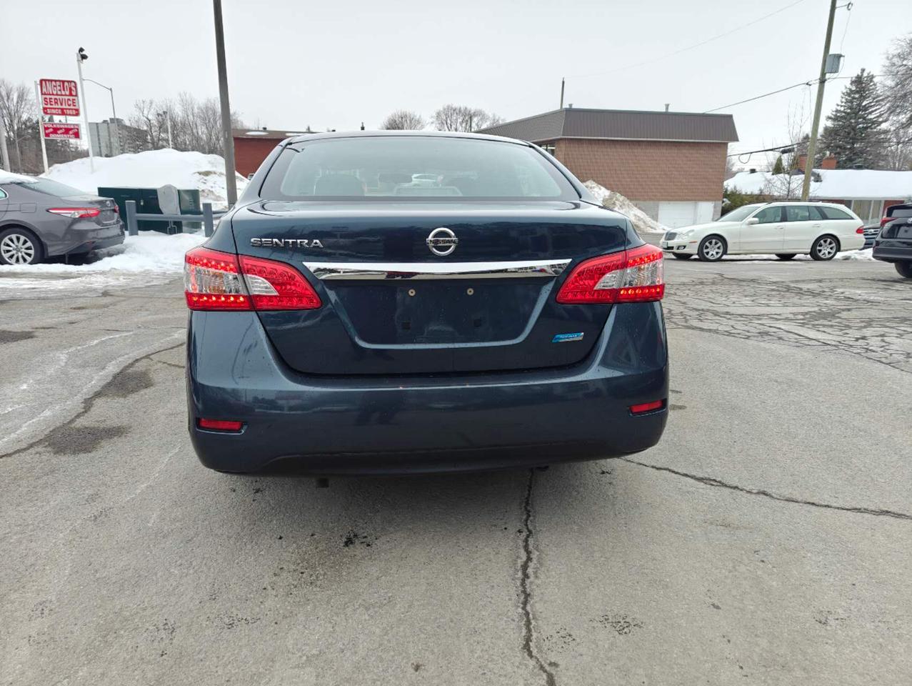 2014 Nissan Sentra  Photo