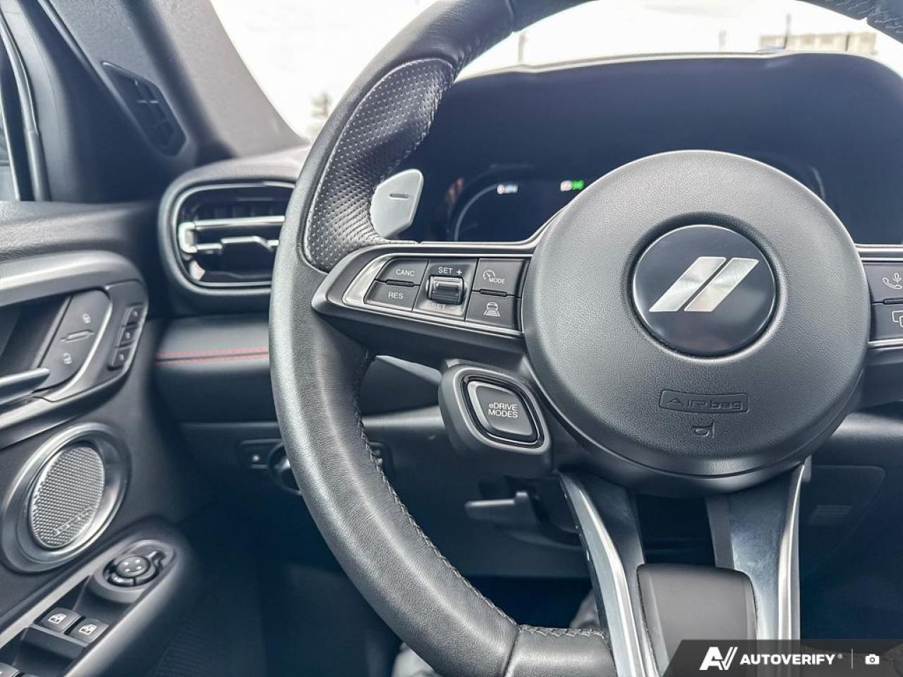 2024 Dodge Hornet R/T+/ NO ACCIDENTS / NAV / LEATHER / ROOF / HYBRID Photo