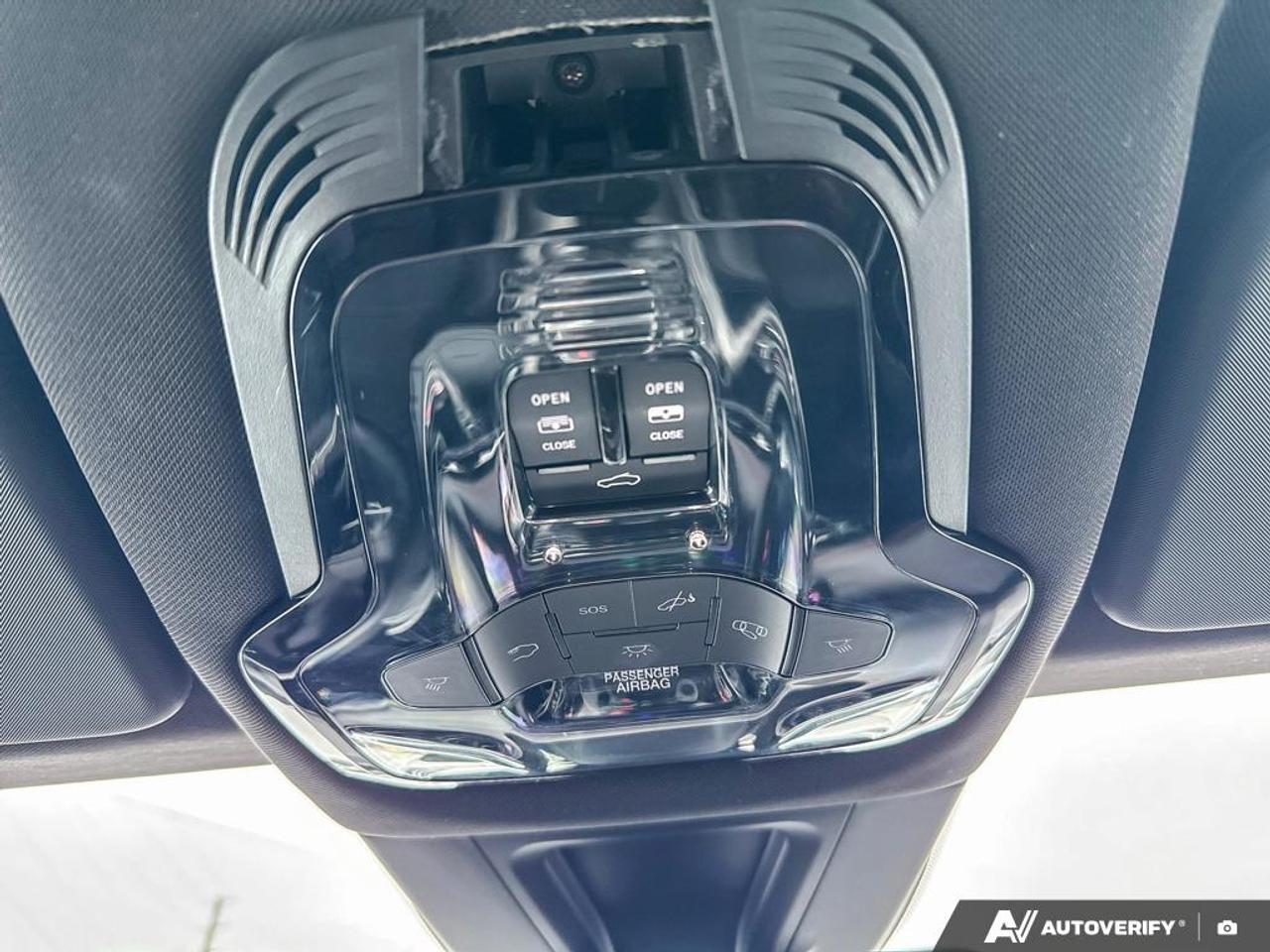 2024 Dodge Hornet R/T+/ NO ACCIDENTS / NAV / LEATHER / ROOF / HYBRID Photo