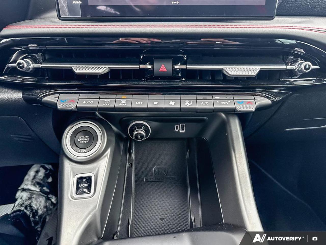 2024 Dodge Hornet R/T+/ NO ACCIDENTS / NAV / LEATHER / ROOF / HYBRID Photo