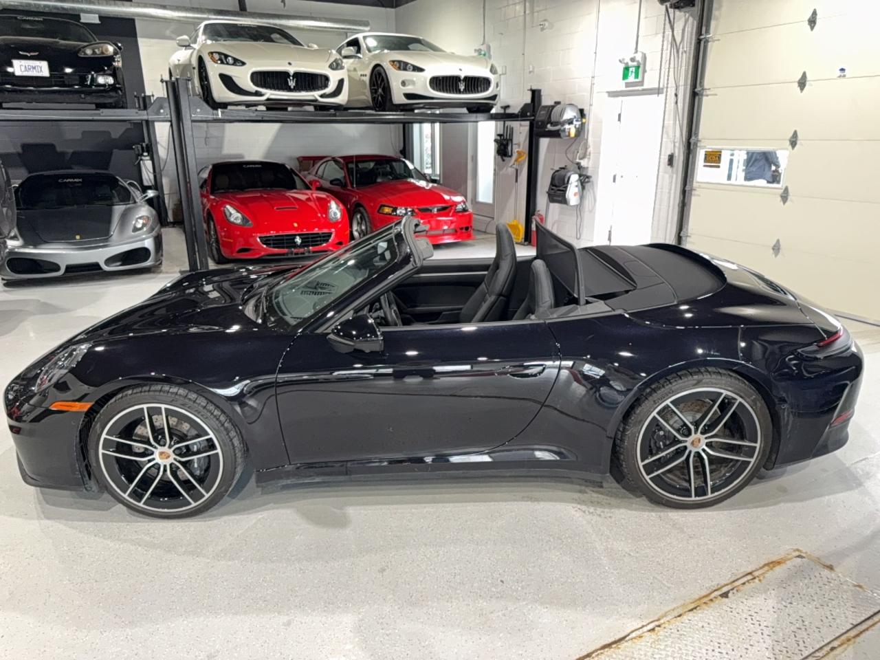 2025 Porsche 911 Carrera Photo2