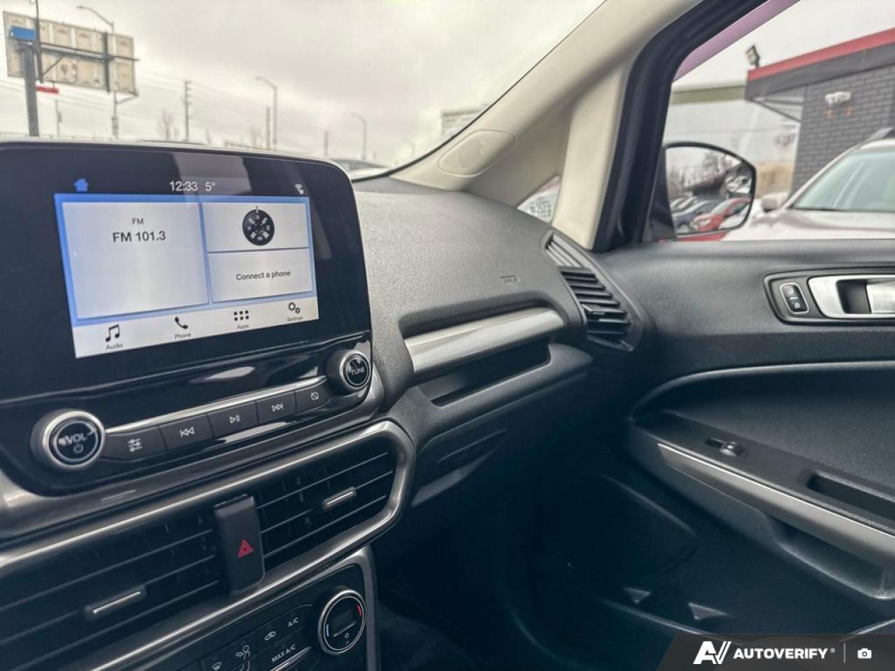 2018 Ford EcoSport SE / NO ACCIDENTS / ROOF / HTD SEATS / BLUETOOTH Photo