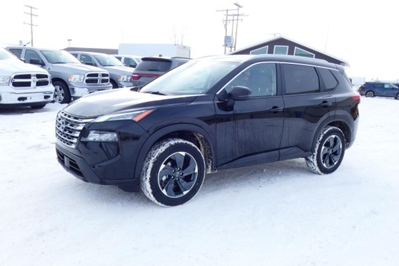 2025 Nissan Rogue SV AWD w/Htd cloth, moonroof, BUC - Photo #1