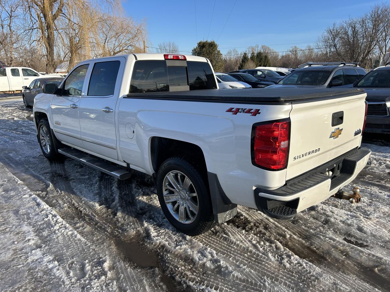 2018 Chevrolet Silverado 1500 High Country Photo