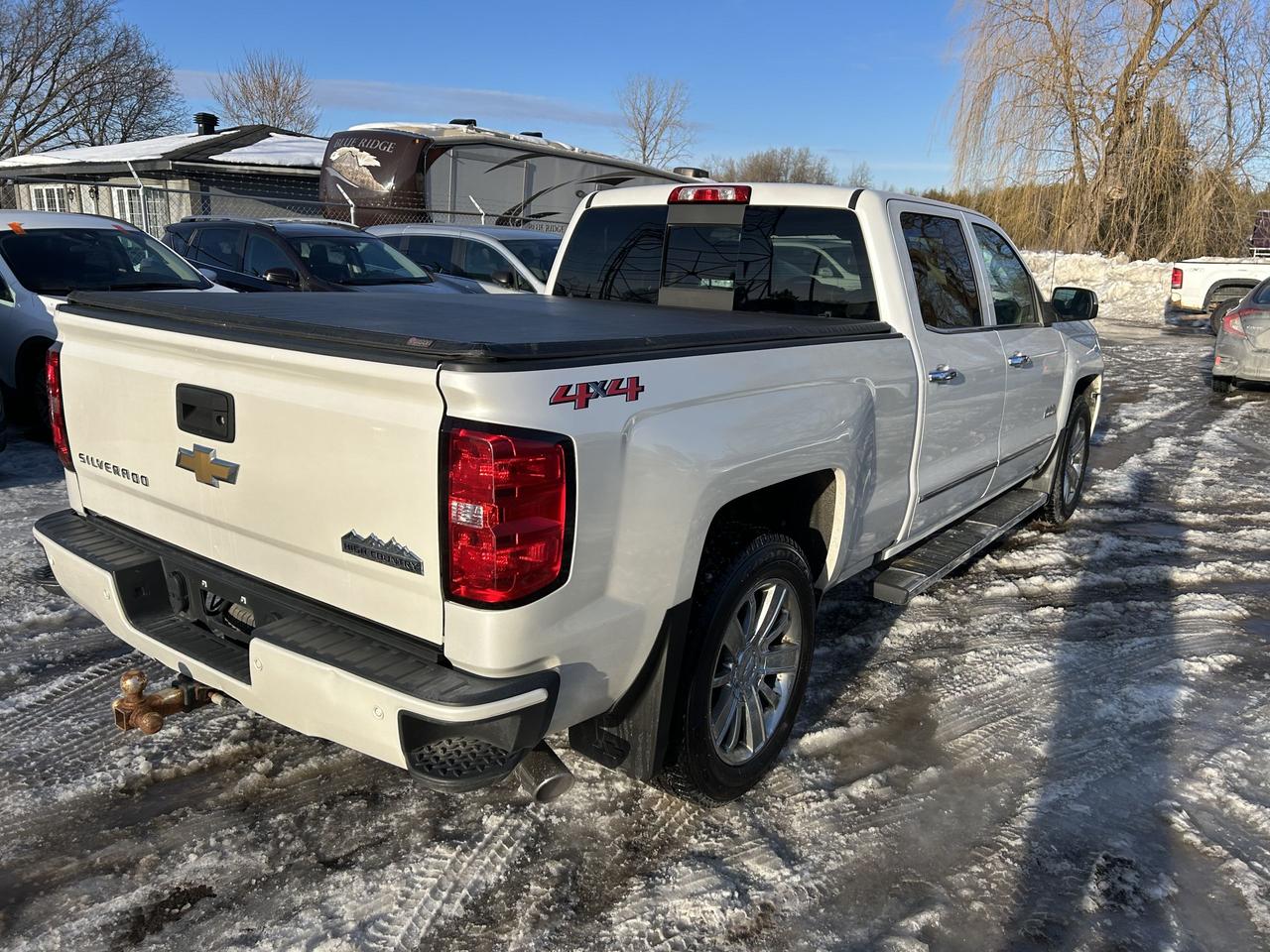2018 Chevrolet Silverado 1500 High Country Photo
