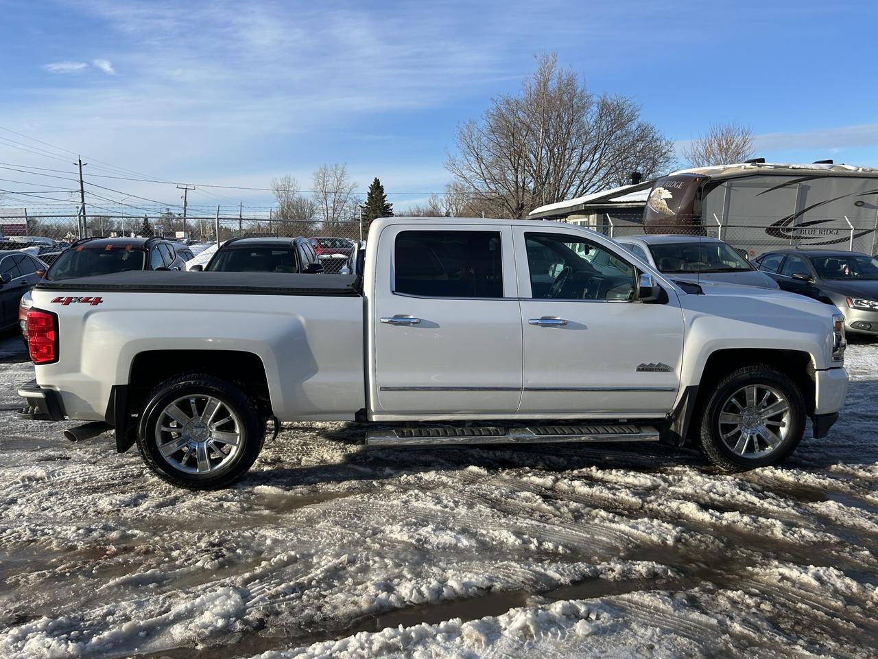 2018 Chevrolet Silverado 1500 High Country Photo